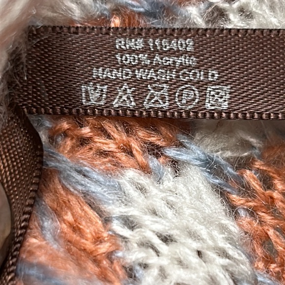 Karma Woman's Poncho Turtleneck loose Knit Fringe hem Ivory Pink blue size OS - Picture 10 of 14